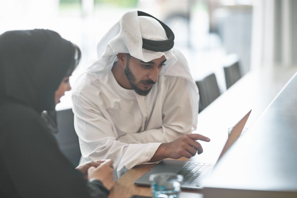 Company formation in Dubai consulting meeting business setup discussion